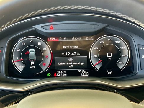 Used 2025 Audi Q8 Premium w/ Black Optic Package AWD/4WD image 12