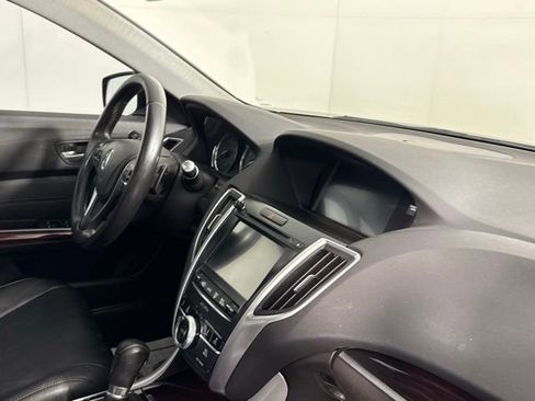 Used 2016 Acura TLX w/ Technology Package image 36