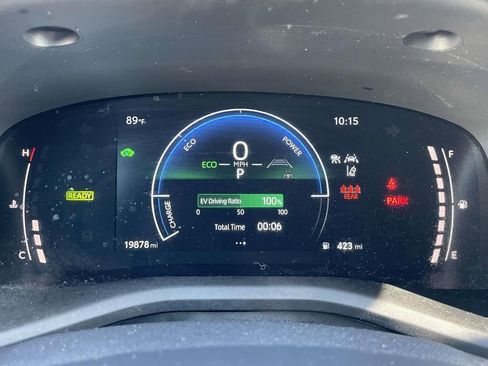 Used 2025 Toyota Camry SE w/ Convenience Package FWD image 28