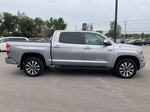Used 2018 Toyota Tundra Limited w/ Limited Premium Package AWD/4WD image 9