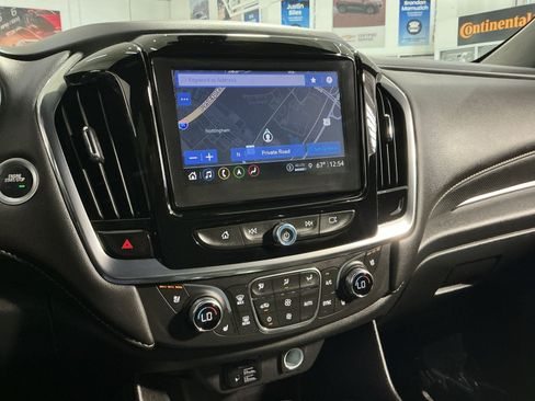 Used 2023 Chevrolet Traverse Premier AWD/4WD image 21