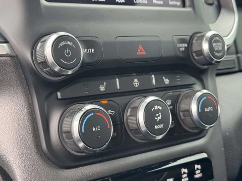 Used 2021 RAM 1500 Big Horn AWD/4WD image 19