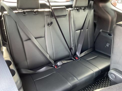 Used 2023 Toyota Highlander XSE image 44
