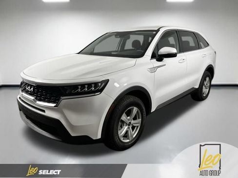 Used 2023 Kia Sorento LX AWD/4WD image 26