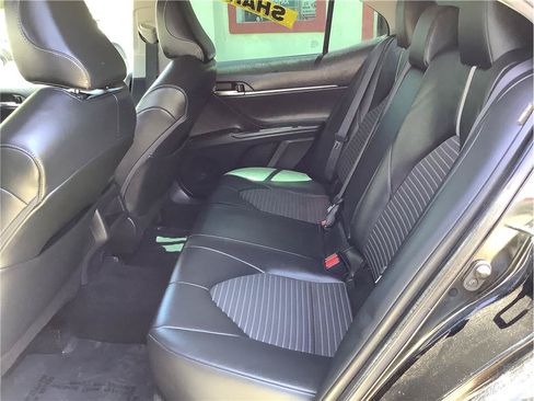 Used 2022 Toyota Camry SE w/ Convenience Package FWD image 7