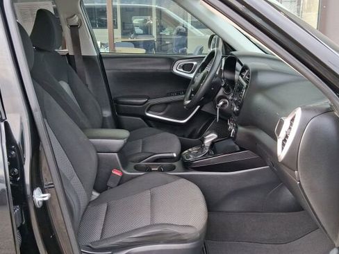 Used 2023 Kia Soul LX w/ Option Group 015 image 8