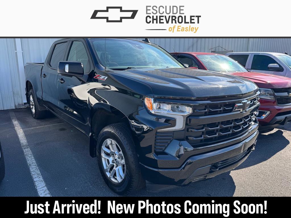 Used 2022 Chevrolet Silverado 1500 RST AWD/4WD image 1