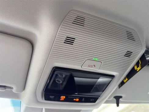 New 2026 Volkswagen Tiguan S image 22