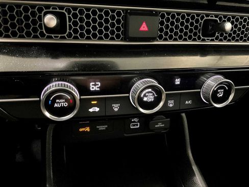 Used 2024 Honda Civic Sport image 25