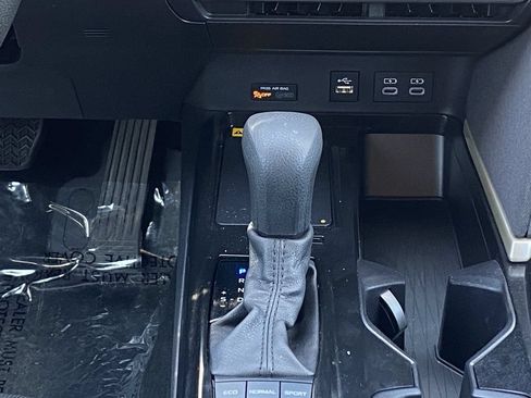 Certified 2025 Toyota Camry LE FWD image 30