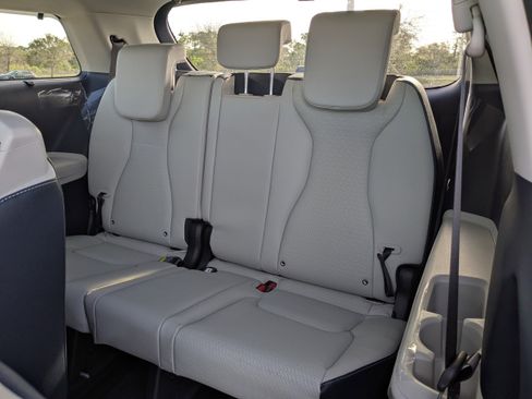 New 2026 Kia Carnival SX Prestige image 17