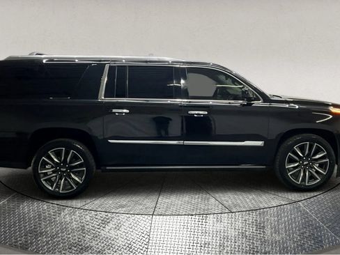 Used 2015 Cadillac Escalade ESV Premium image 9