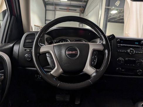 Used 2011 GMC Sierra 2500 SLE w/ SLE Preferred Package image 11