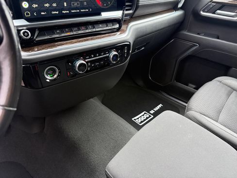 Used 2022 GMC Sierra 1500 SLE image 13