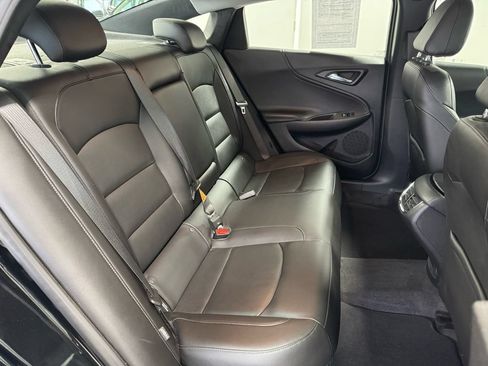 Used 2020 Chevrolet Malibu LT w/ Leather Package FWD image 27