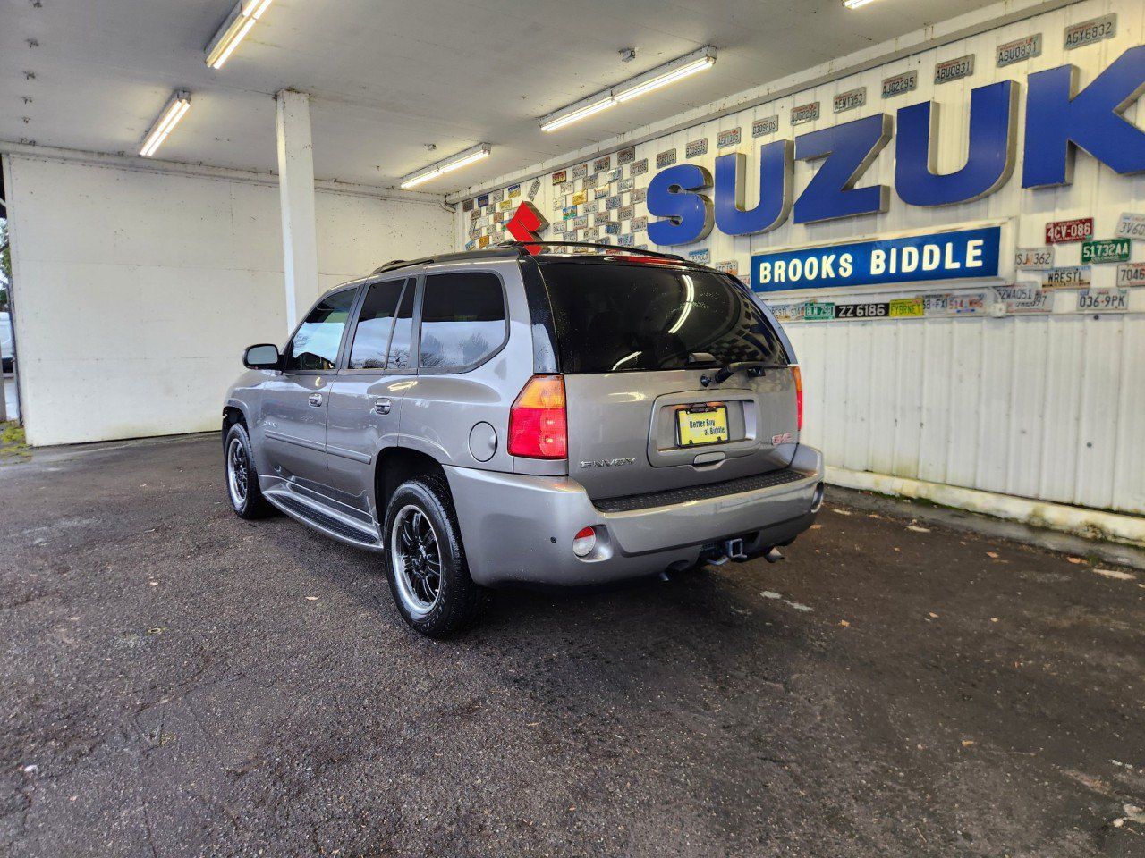 Used 2009 GMC Envoy Denali w/ Sun And 6-Disc Cd Package AWD/4WD image 9