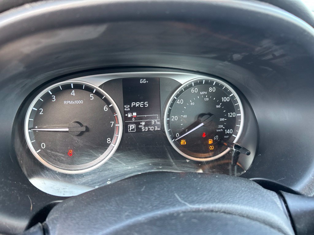 Used 2022 Nissan Kicks S FWD image 7