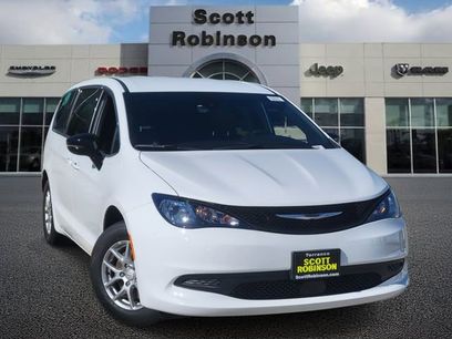 New 2026 Chrysler Voyager LX