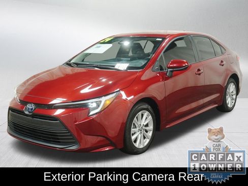 Used 2024 Toyota Corolla LE w/ LE Convenience Package FWD image 9
