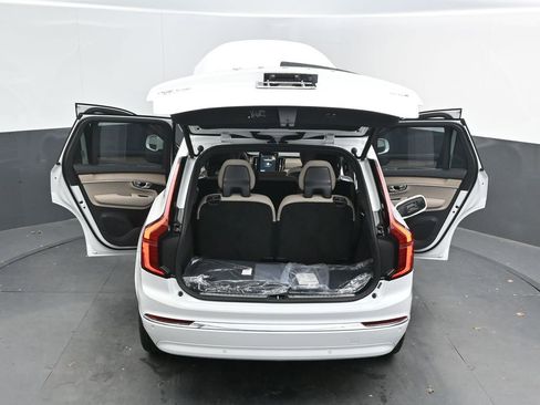 New 2026 Volvo XC90 B6 Plus AWD/4WD image 40