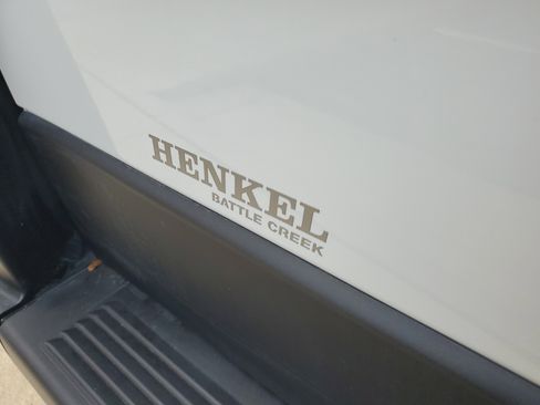 Used 2025 RAM ProMaster 2500 w/ Convenience Group image 23