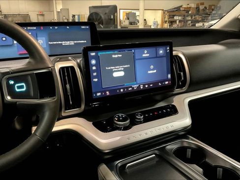 Certified 2025 Ford Expedition Active AWD/4WD image 6