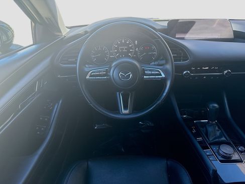 Used 2022 MAZDA MAZDA3 s image 22