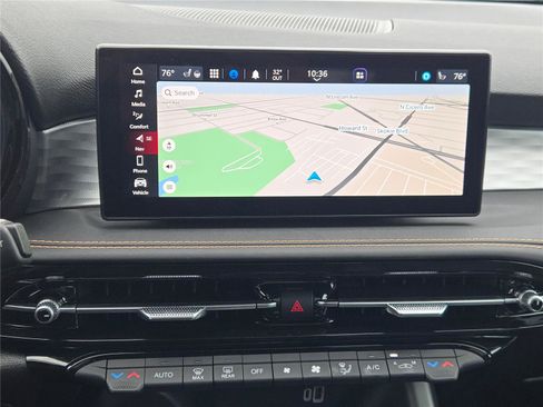 Used 2025 Alfa Romeo Tonale w/ Premium Package image 32