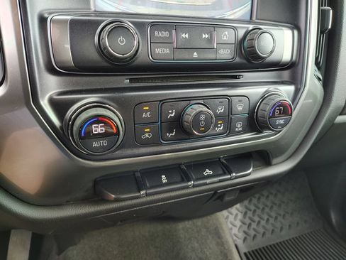 Used 2018 Chevrolet Silverado 1500 LT w/ All Star Edition AWD/4WD image 18