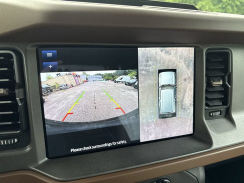 Used 2024 Ford Bronco Outer Banks AWD/4WD image 17