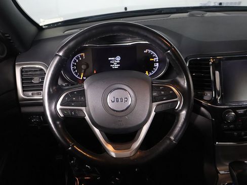 Used 2021 Jeep Grand Cherokee Laredo X AWD/4WD image 37