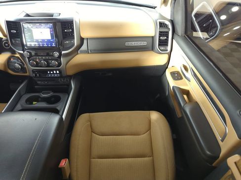 Used 2019 RAM 1500 Big Horn RWD image 15