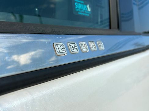 Used 2017 Ford Expedition Platinum RWD image 9