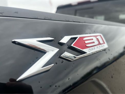 Used 2024 GMC Sierra 1500 SLT w/ SLT Premium Plus Package AWD/4WD image 41