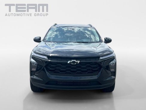 Used 2026 Chevrolet Trax LT w/ Driver Confidence Package FWD image 2