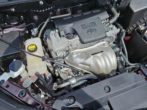 Used 2018 Toyota RAV4 XLE FWD image 21