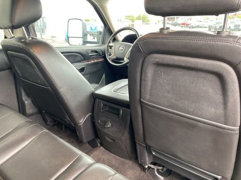 Used 2013 GMC Sierra 3500 SLT image 31