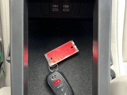 Used 2025 Toyota Prius Limited FWD image 44