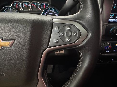Used 2018 Chevrolet Silverado 1500 LT w/ LT Convenience Package AWD/4WD image 23