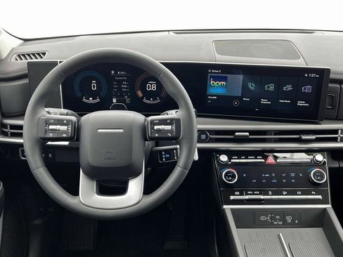 New 2025 Hyundai Santa Fe SEL w/ Tow & Go Package FWD image 17