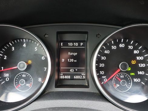 Used 2014 Volkswagen Golf 2.5L image 31