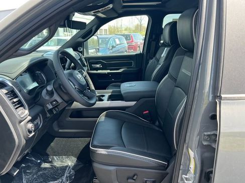 New 2026 RAM 2500 Laramie AWD/4WD image 4