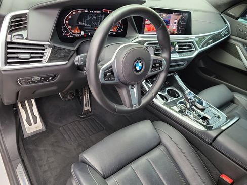 Used 2021 BMW X7 M50i w/ Executive Package AWD/4WD image 17