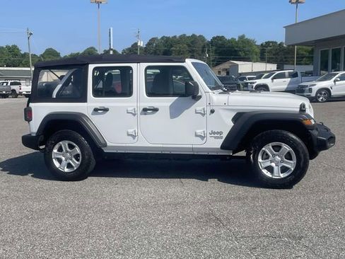 Used 2020 Jeep Wrangler Unlimited Sport AWD/4WD image 2