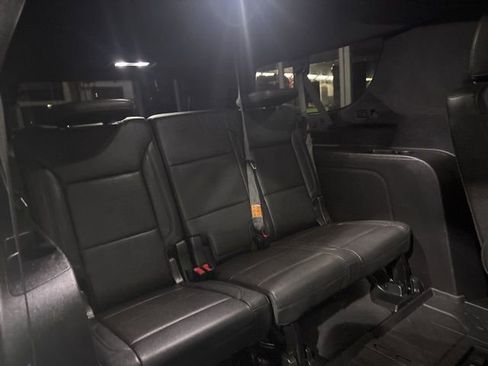 Used 2024 Chevrolet Suburban Z71 w/ Z71 Off-Road Package image 35