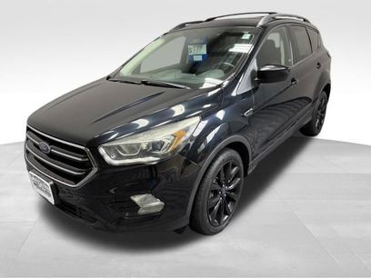 Used 2017 Ford Escape SE w/ SE Sport Appearance Package