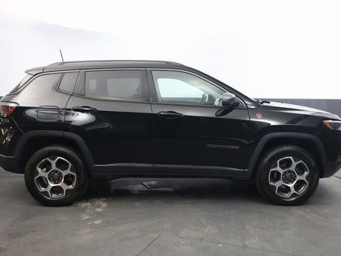 Used 2022 Jeep Compass Trailhawk w/ Trailhawk Elite Group image 4
