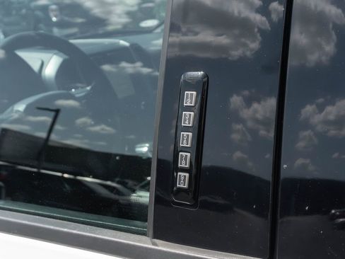 Used 2019 Ford F150 XLT w/ Equipment Group 302A Luxury RWD image 10