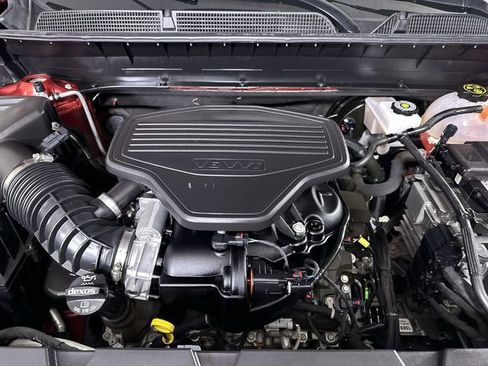 Used 2023 GMC Acadia AT4 w/ Technology Package image 31