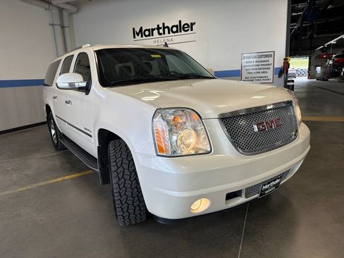 Used 2014 GMC Yukon XL Denali AWD/4WD image 3
